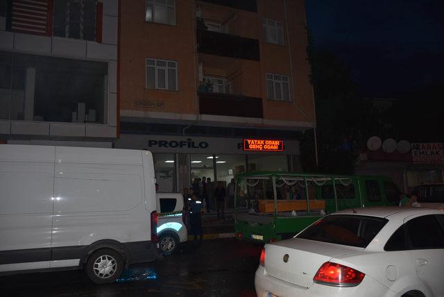 fotoğraflar// Arnavutköy'de dehşet: Anne, baba ve iki kardeşini öldürdü (3)