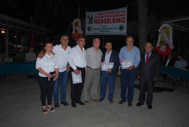 Salihli’de 44 yıllık tenekeci ustası yılın ahisi seçildi G5