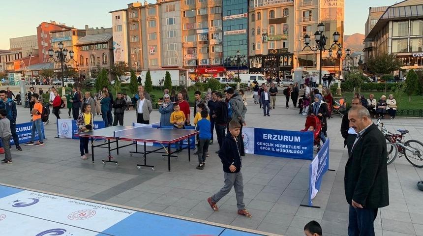 Pazar g&uuml;n&uuml; hareket i&ccedil;in y&uuml;r&uuml;yecekler