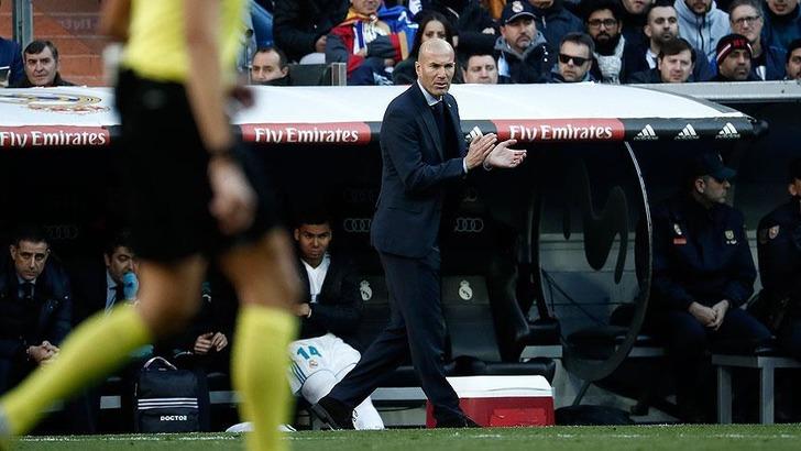 Real Madrid'de Zinedine Zidane'ın yerine Alonso düşünülüyor G4