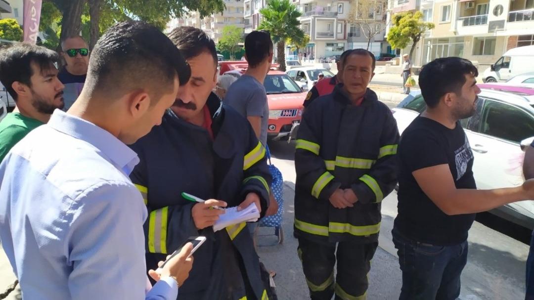 Gelin arabası tıra &ccedil;arptı