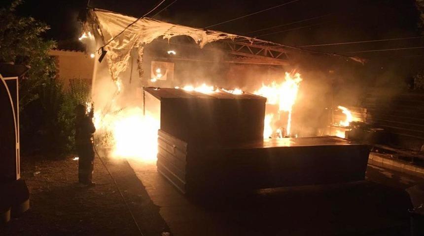 D&uuml;ğ&uuml;n salonunun mutfağında yangın