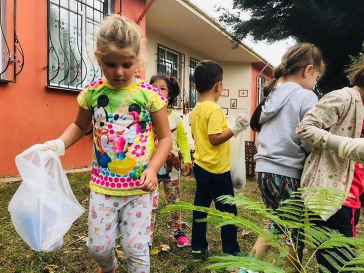 Küçük çocuklar çöp topladı G1
