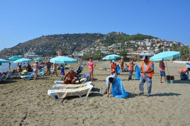 Büyükşehir plajları temizledi