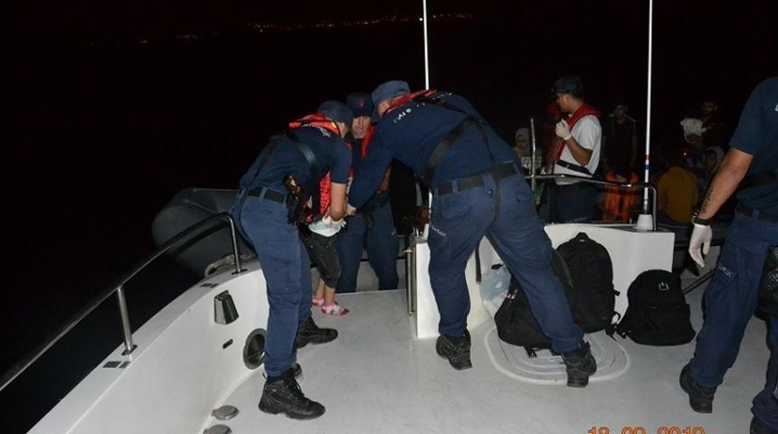 Kuşadası&rsquo;nda 39 d&uuml;zensiz g&ouml;&ccedil;men yakalandı