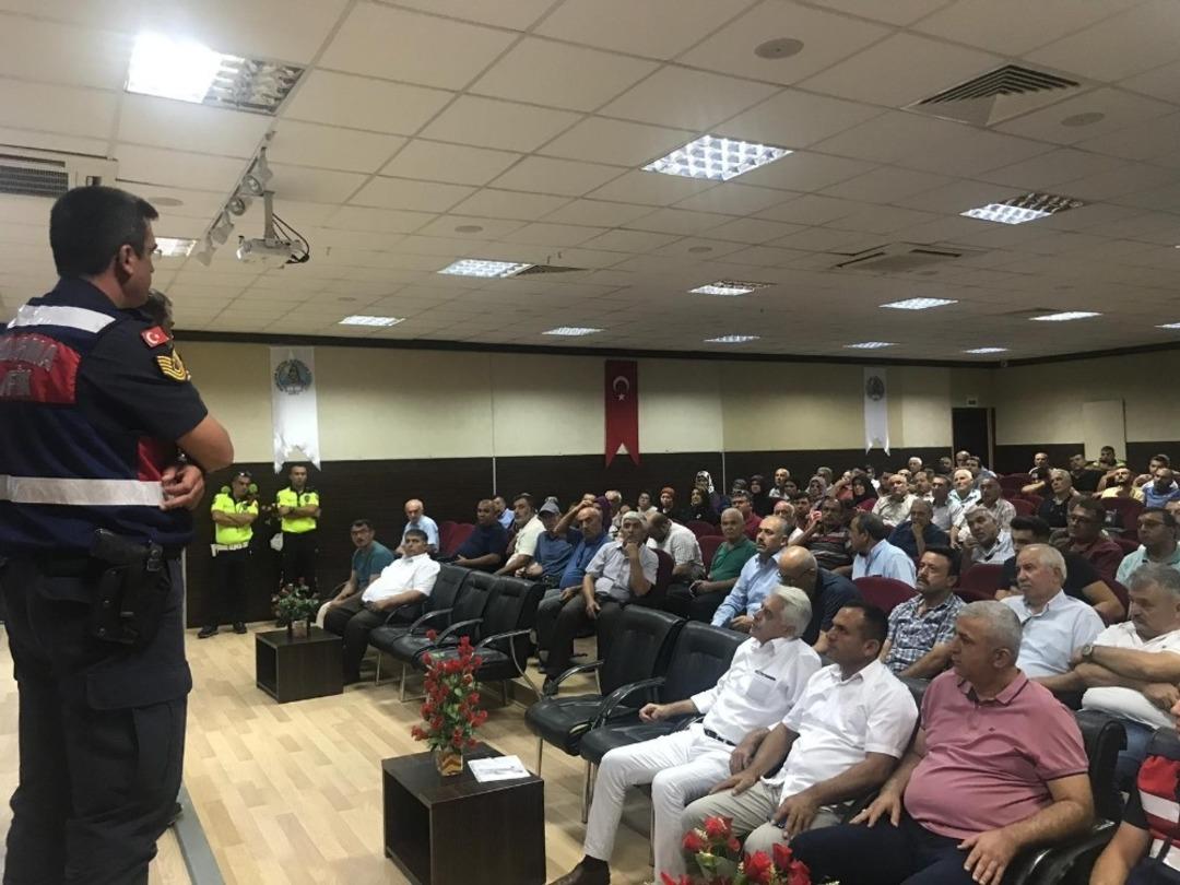 Kumluca&rsquo;da servis şof&ouml;rlerine eğitim verildi