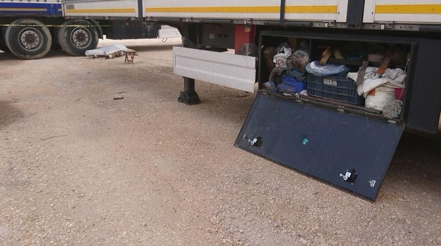 Uzun yoldan geldi kalbine yenik d&uuml;şt&uuml;