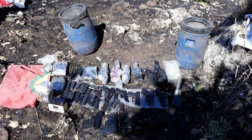 İçişleri Bakanlığı duyurdu! PKK’ya ait 3 ayrı sığınak ele geçirildi