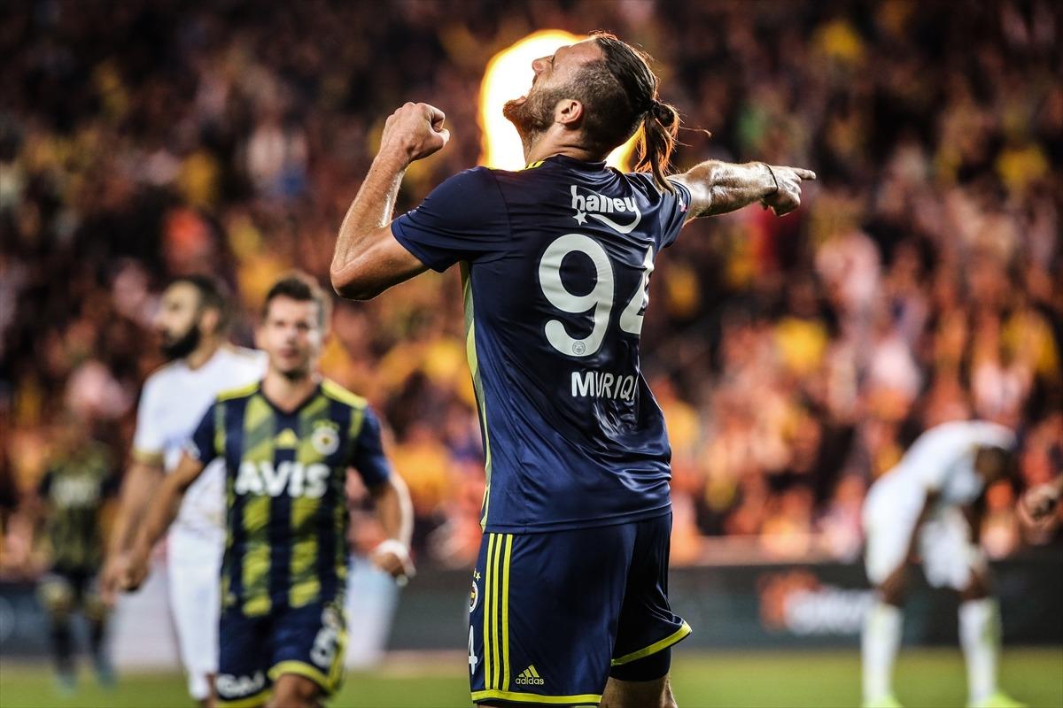 F.Bah&ccedil;e'yi Vedat Muriqi kurtardı!