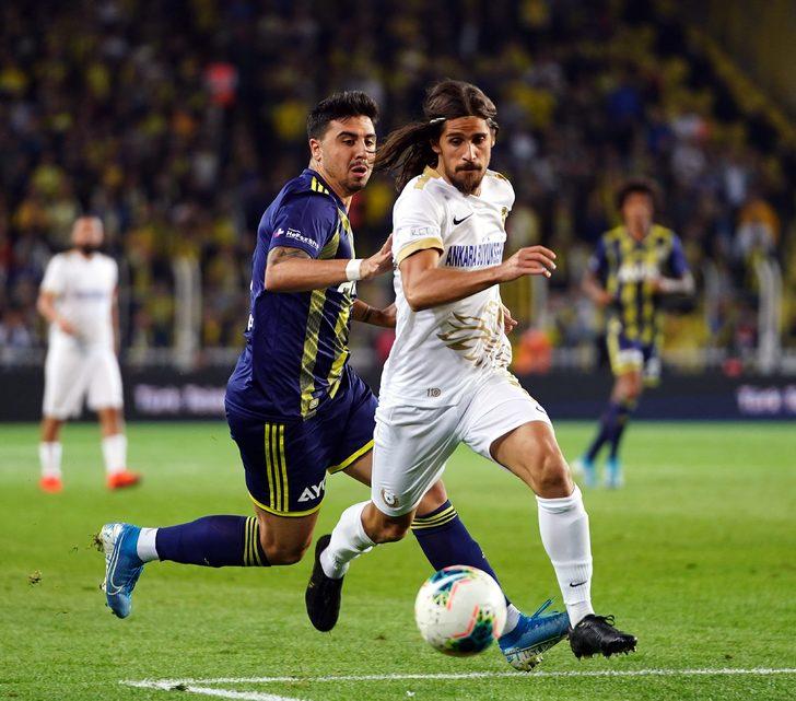 F.Bahçe'yi Vedat Muriqi kurtardı! G1