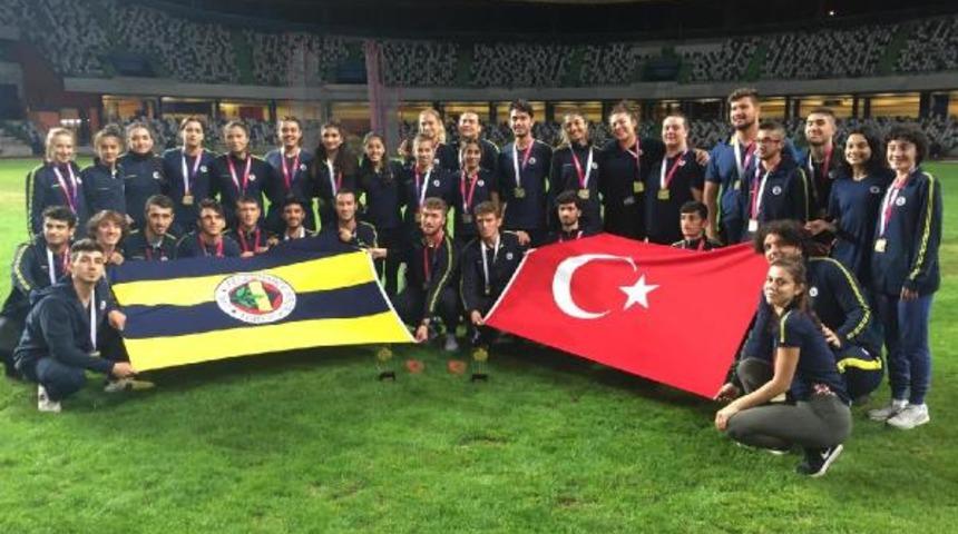 Fenerbahçe'den Avrupa'da çifte zafer