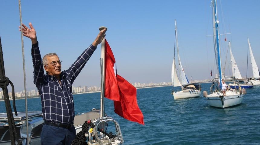 Amat&ouml;r yelkenciler Mezitli&rsquo;de buluştu