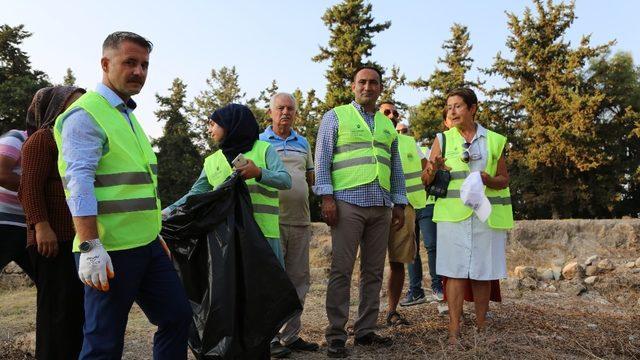 Yumuktepe Höyüğü’nde temizlik çalışması