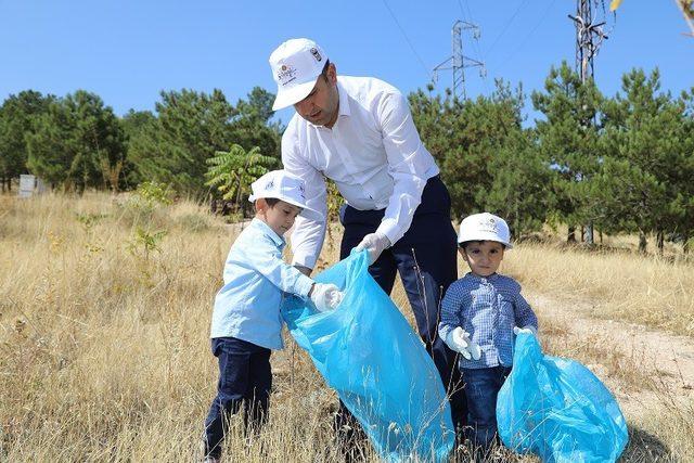 Battalgazi’de 169 ülke ile birlikte aynı zamanda çevre temizliği yapıldı