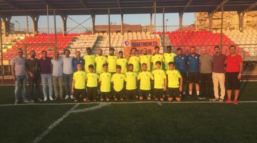 Ayspor, &ouml;ğretmenlere emanet