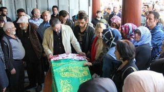 Neslican Tay'a son veda! Cenaze töreninden çok acı fotoğraflar...