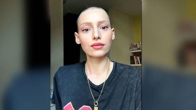 Üsküdar Üniversitesi Rektörü Nevzat Tarhan'ın Neslican Tay paylaşımı tartışma yarattı