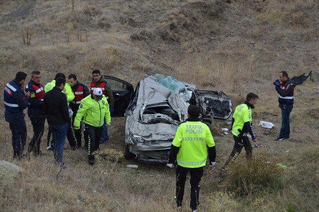 Afyonkarahisar'da trafik kazası: 3 ölü, 2 yaralı<br />
