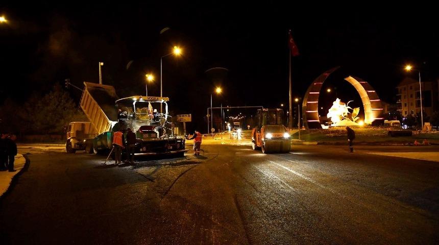 Menfez &ccedil;alışması tamamlanan &Ccedil;&uuml;n&uuml;r Kavşağı trafiğe a&ccedil;ıldı