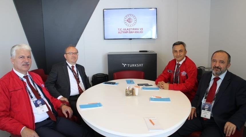 Rekt&ouml;r &Ccedil;ufalı, T&Uuml;RKSAT VE T&Uuml;BİTAK yetkilileriyle bir araya geldi