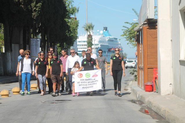 Kuşadası’nda “ arabasız “ temiz bir gün