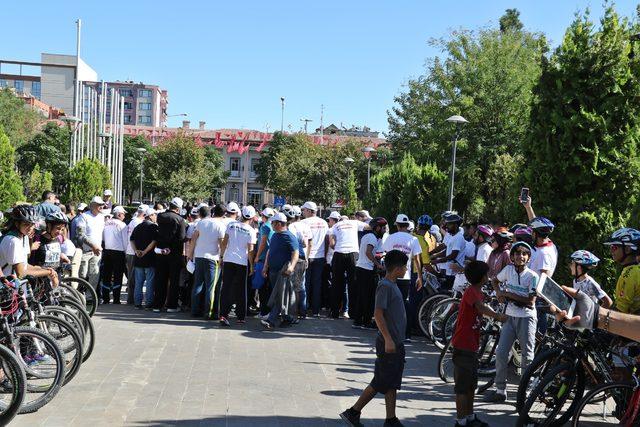 Diyarbakır'da 'Beraber Yürüyelim' etkinliği