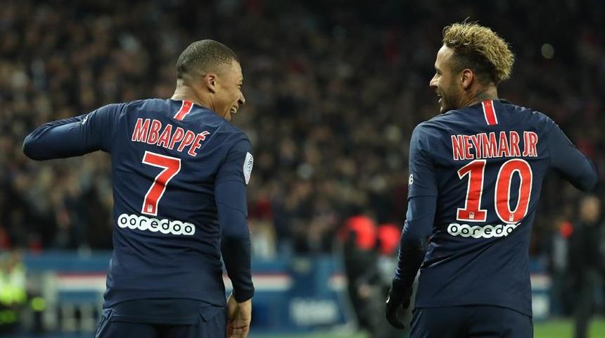 PSG'de sakatlanan Kylian Mbappe, Lens maçında forma giyemeyecek