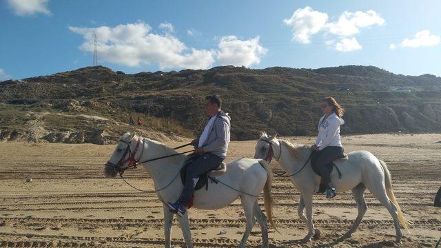 Kısırkaya Halk Plajı renkli görüntülere sahne oldu