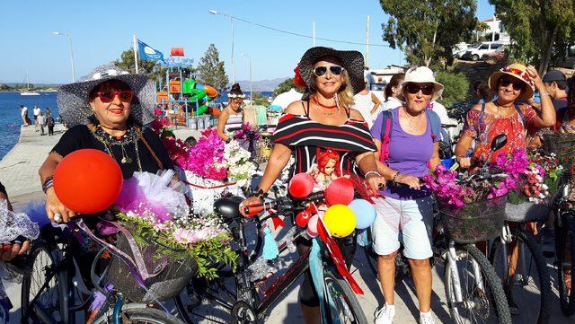 Süslü Kadınlar, Datça'da pedal çevirdi