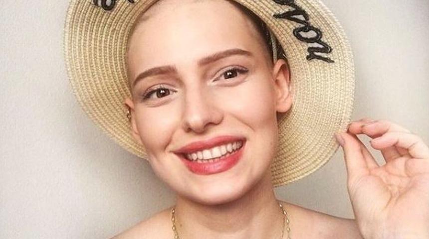 Neslican Tay: Psikiyatrist rektör Nevzat Tarhan'ın Tay'ın mücadelesiyle ilgili paylaşımları tepki aldı