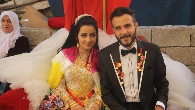 İş sağlığı uzmanı Erik’e görkemli düğün