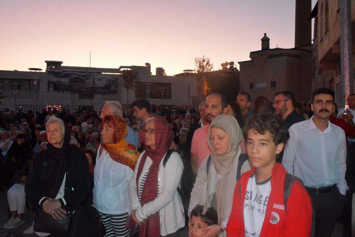 Yılda sadece 2 kez oluyor! Görebilmek için oraya akın ettiler G4