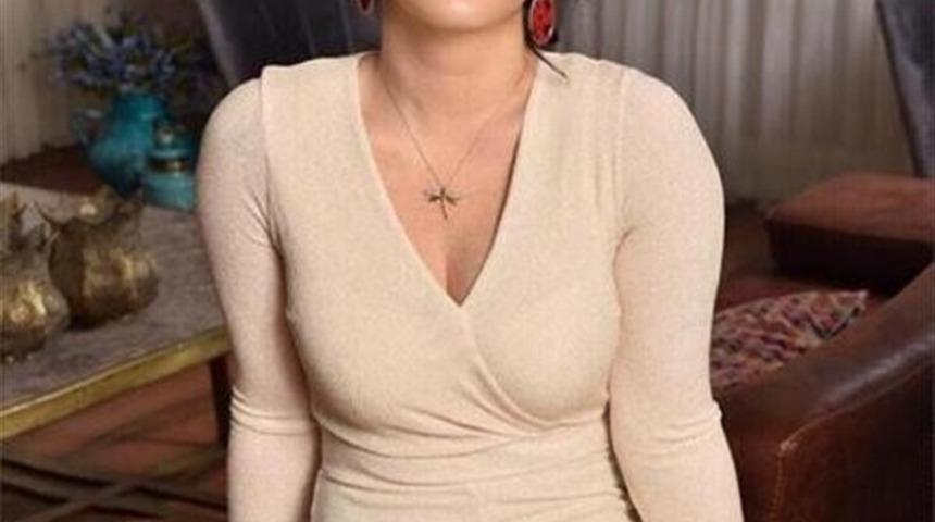 Kadınlarda v&uuml;cut &ccedil;atlaklarına dikkat