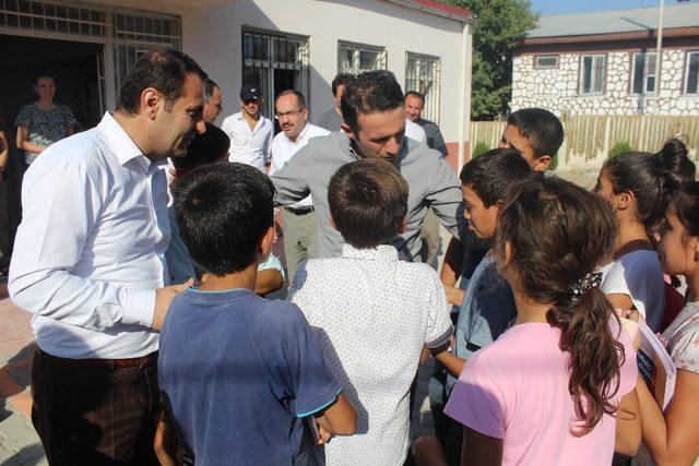 Kaymakam Saadettin Doğan çalışmaya köylerden başladı