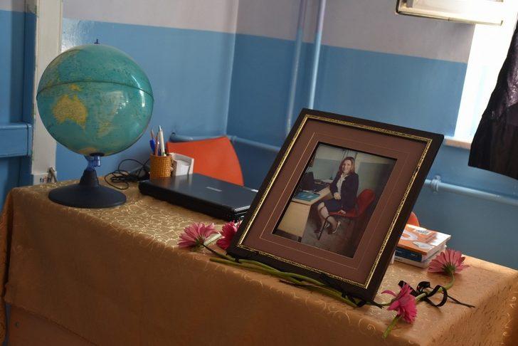 Okulların açıldığı ilk gün hayatını kaybeden öğretmeninin adı okulunda yaşayacak G3