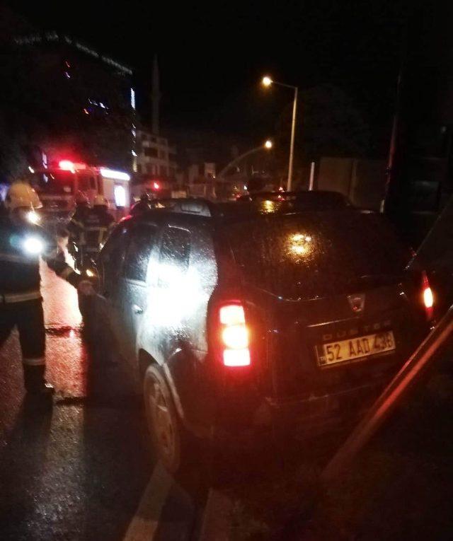 Fatsa’daki trafik kazası güvenlik kamerasında