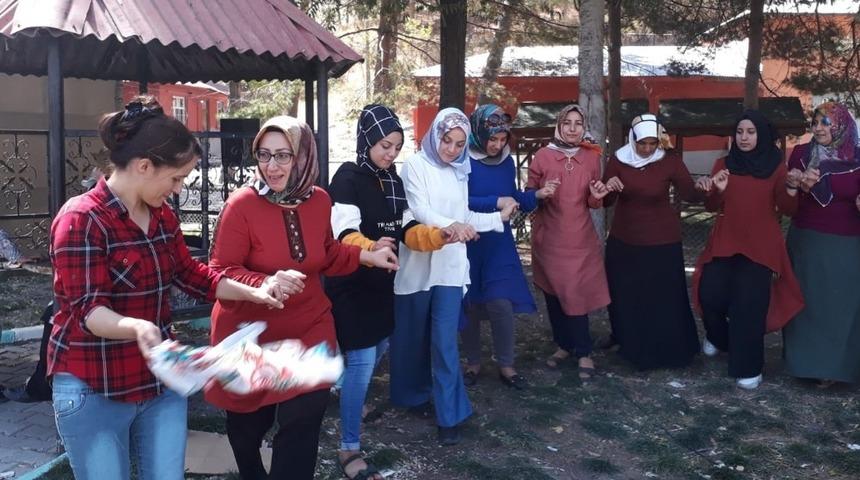 Bitlis Belediyesinden kadınlar için gezi etkinliği