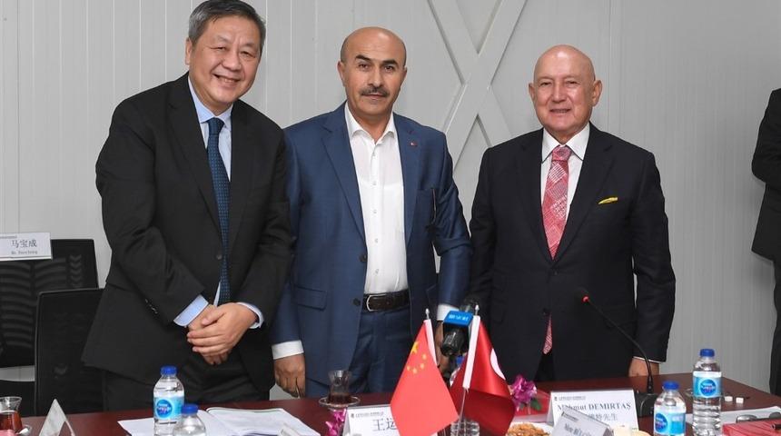 Vali Demirtaş: "Adana, Marmara&rsquo;ya alternatif tek end&uuml;stri b&ouml;lgesi"