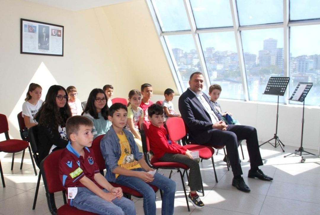 Sanat Akademisi M&uuml;zik B&ouml;l&uuml;m&uuml;ne katılım i&ccedil;in ara sınav yapıldı