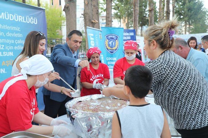 Antalya emniyet personeli aşure etkinliğinde bir araya geldi G2