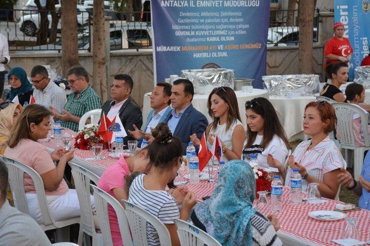 Antalya emniyet personeli aşure etkinliğinde bir araya geldi G4