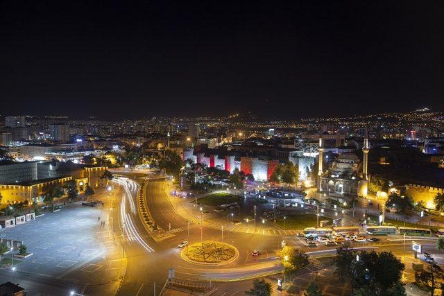 Kültür ve Sanatın Merkezi Kapılarını Açıyor