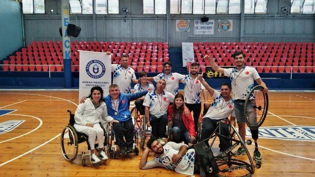 ADÜ’nün ’Engelsiz Efeleri’ Balkan Şampiyonası’ndan ikincilikle döndü