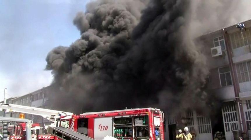 Başakşehir'de fabrika yangını