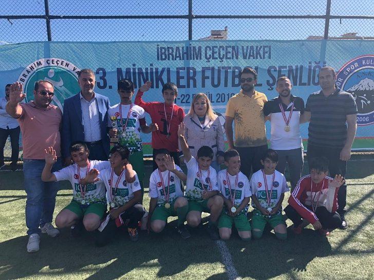 Ağrı’da Minikler Futbol Şenliği düzenlendi*- G2