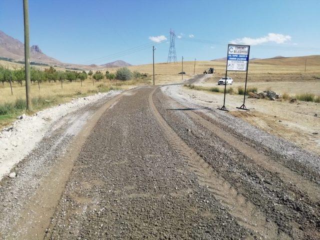 Edremit Belediyesinden yol çalışması