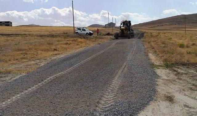 Edremit Belediyesinden yol çalışması