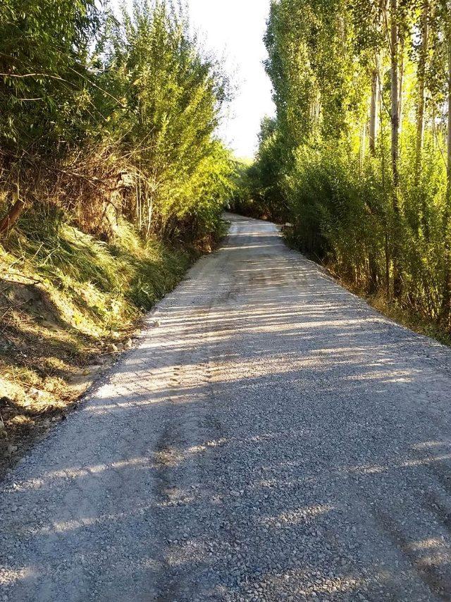 Edremit Belediyesinden yol çalışması