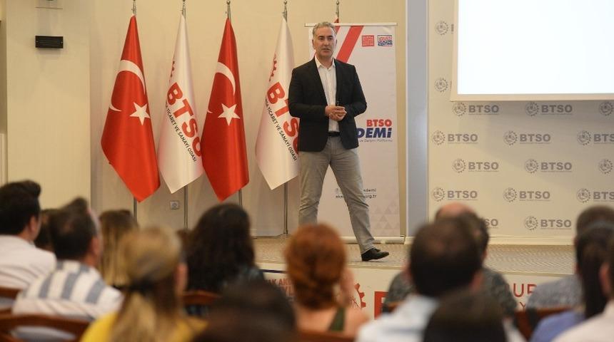 M&uuml;şteri ilişkilerini iyi y&ouml;neten şirketler rekabette bir adım &ouml;nde