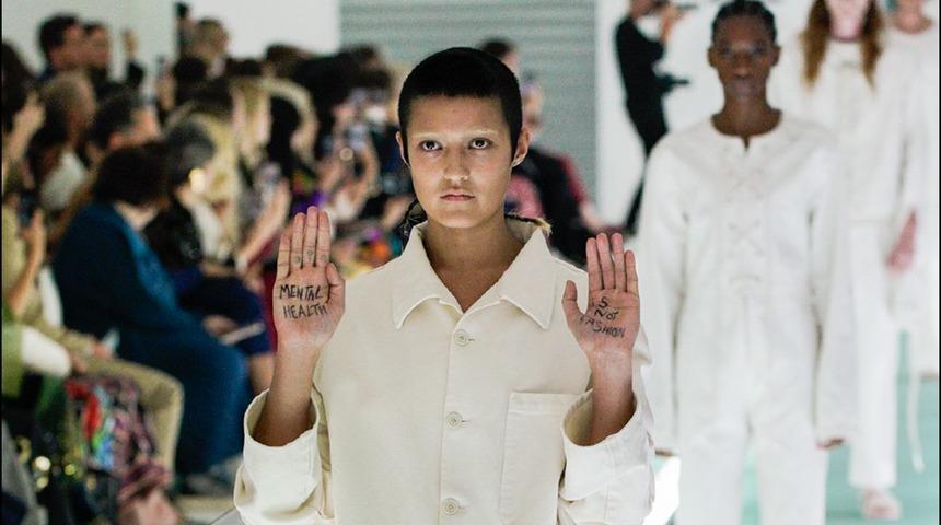 Milano Moda Haftası'nda Gucci protestosu! 'Akıl sağlığı moda değildir'